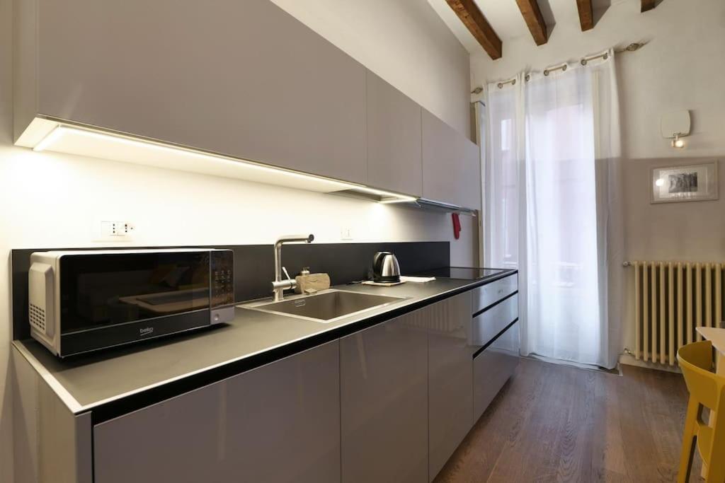 Primopiano - Muratori Milan Bagian luar foto
